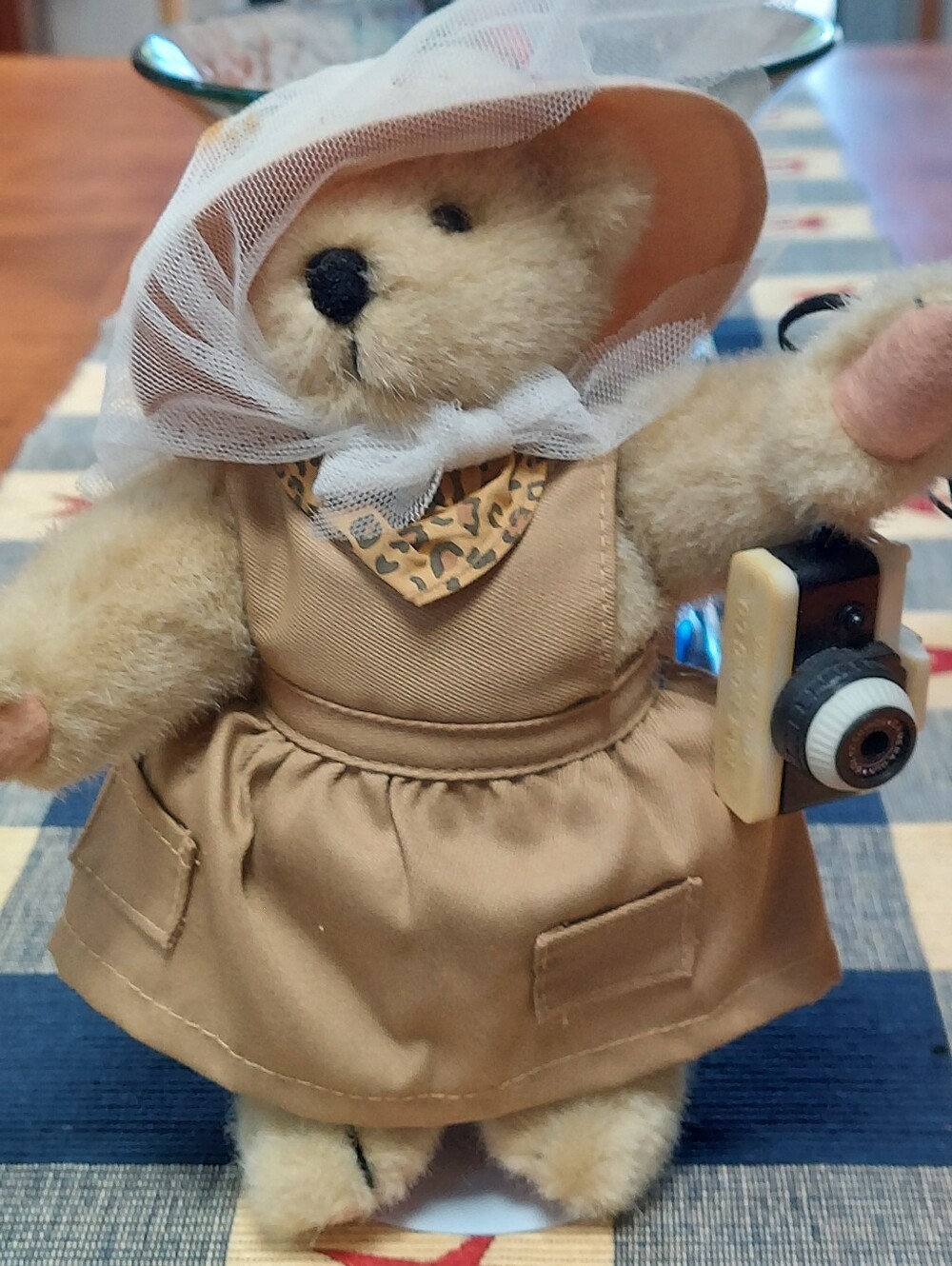 Vintage Muffy "Out of it in Africa"